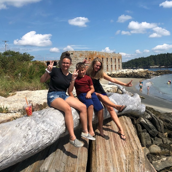 Meet your Posher, Laura - Picture 16 of 16